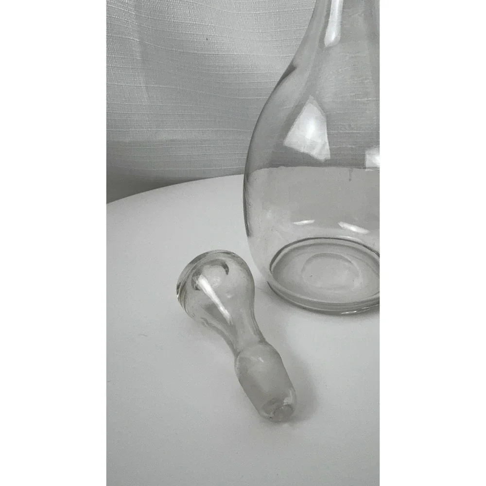 Vintage Clear Glass Wine Decanter with Stopper 10.75